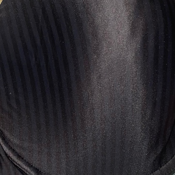 Playtex Secrets Perfectly Smooth Underwire Black Bra Plus Size 44D - Picture 7 of 9